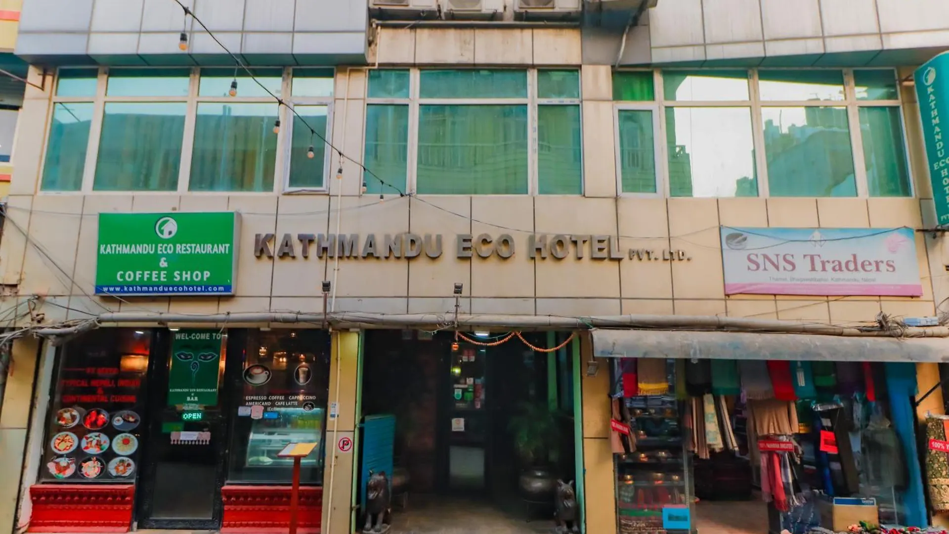 Kathmandu Eco Hotel 3*,