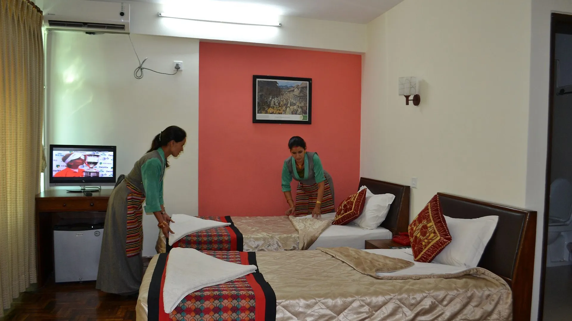 Kathmandu Eco Hotel 3*,